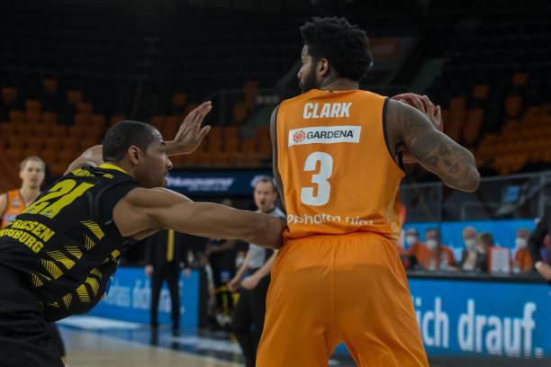 刺的助攻数 刺的助攻数