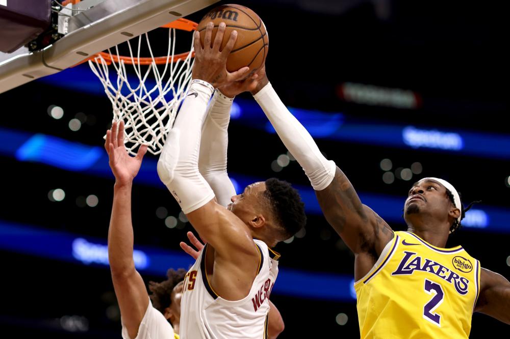 支球队的吸 支球队的吸