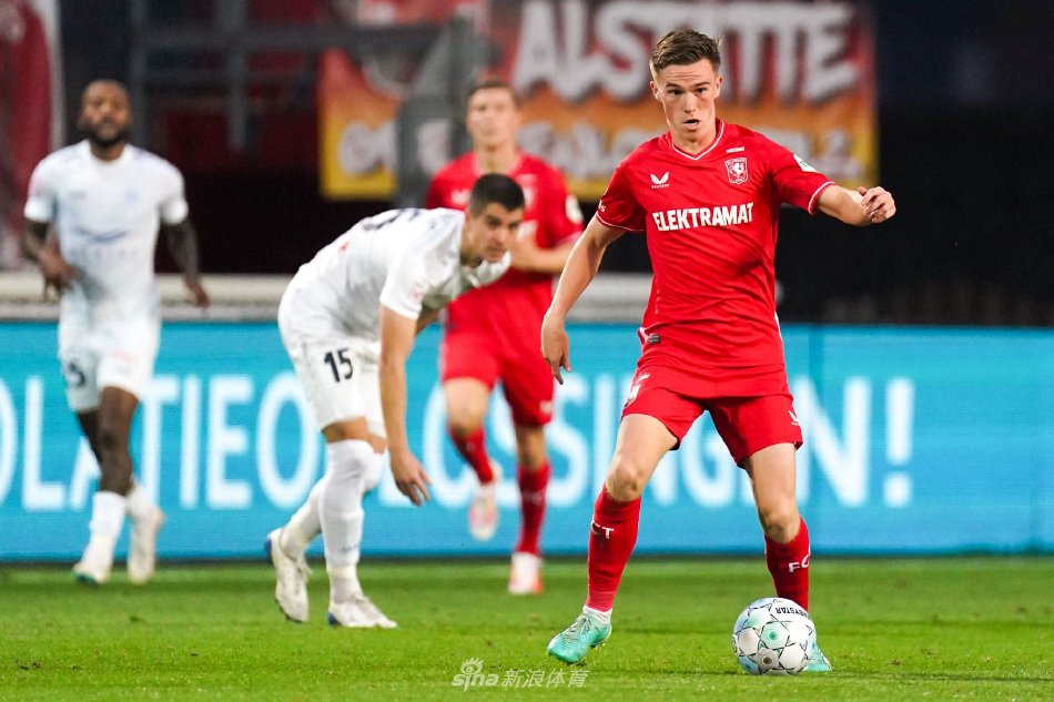 墨重彩的一 墨重彩的一